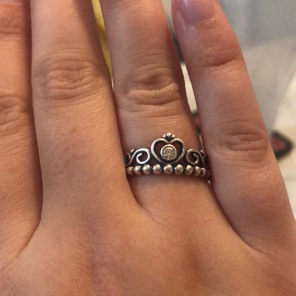 Pandora my princess tiara ring size 7
